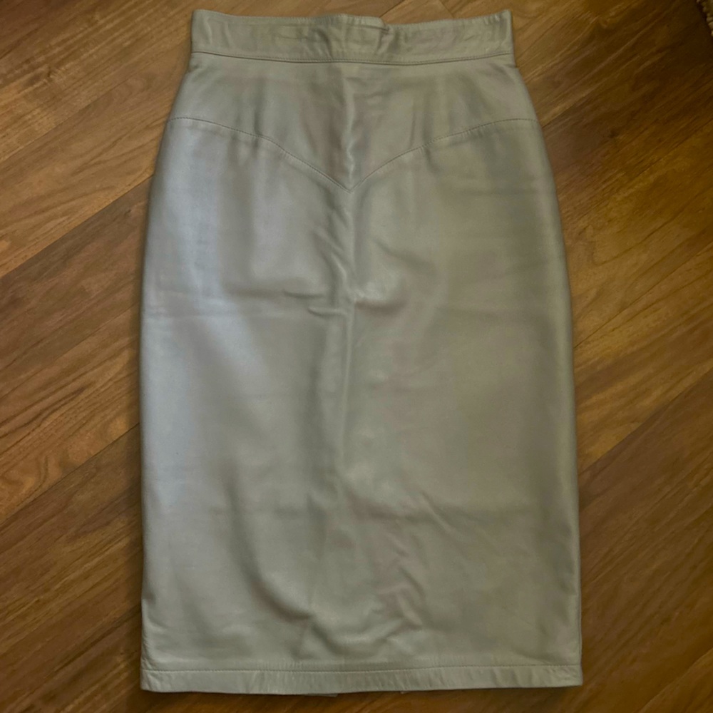 Vintage Roberto Fabris Paris  Gray Leather Straight Pencil Skirt Size 40